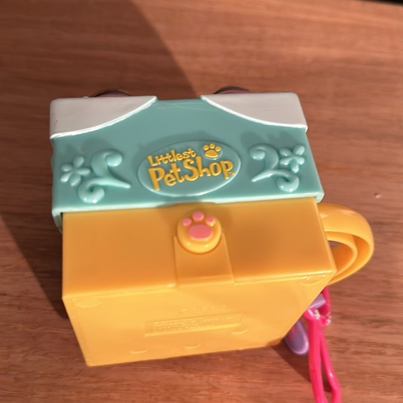 Mint littlest pet shop tiniest tiniest, pop-up bunny playset  - Picture 2 of 10